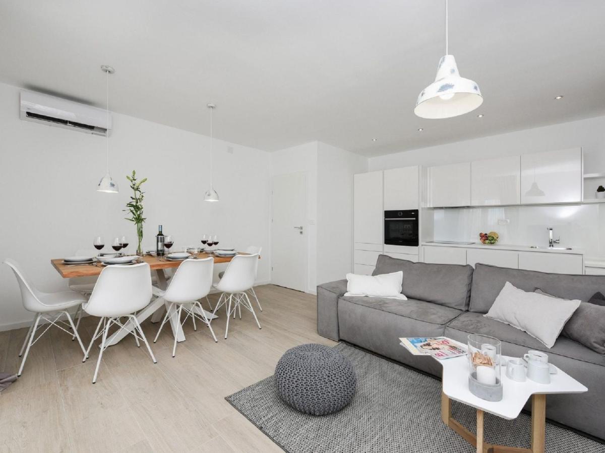 Modern Villa In Nin With Terrace מראה חיצוני תמונה